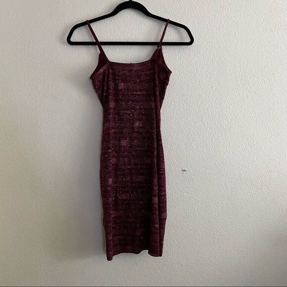 Red and Maroon Sparkly Mini Clubbing/Going out Dress - Picture 6 of 11
